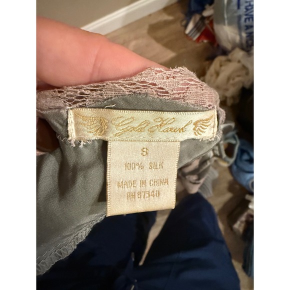 Gold Hawk Silk Cami Top Green Lace Trim Spaghetti Strap Tank Blouse - Picture 3 of 3